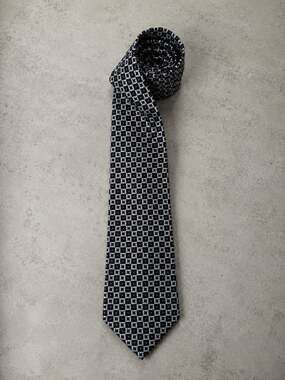 Prescot Bay Men's Geometric Pattern Stain Resistant Silk Necktie